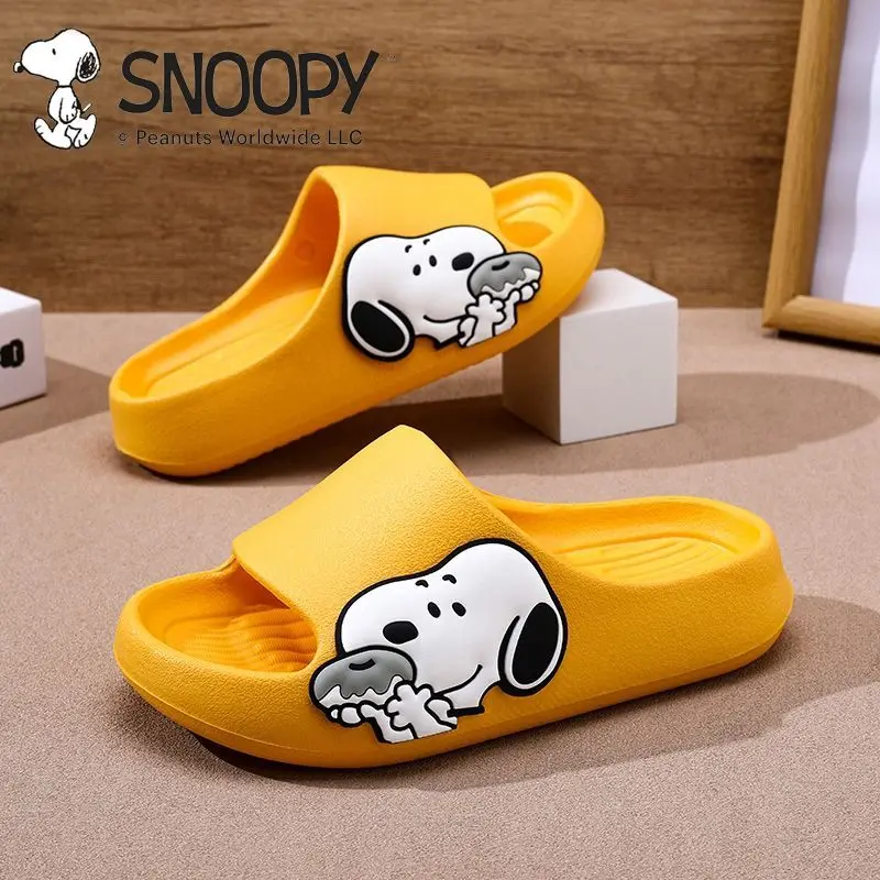 سنوبي شخصية الكرتون الأطفال المضادة للانزلاق النعال الإبداعية أنيمي شخصيات الفيلم داخلي الأولاد النعال الباردة بالجملة