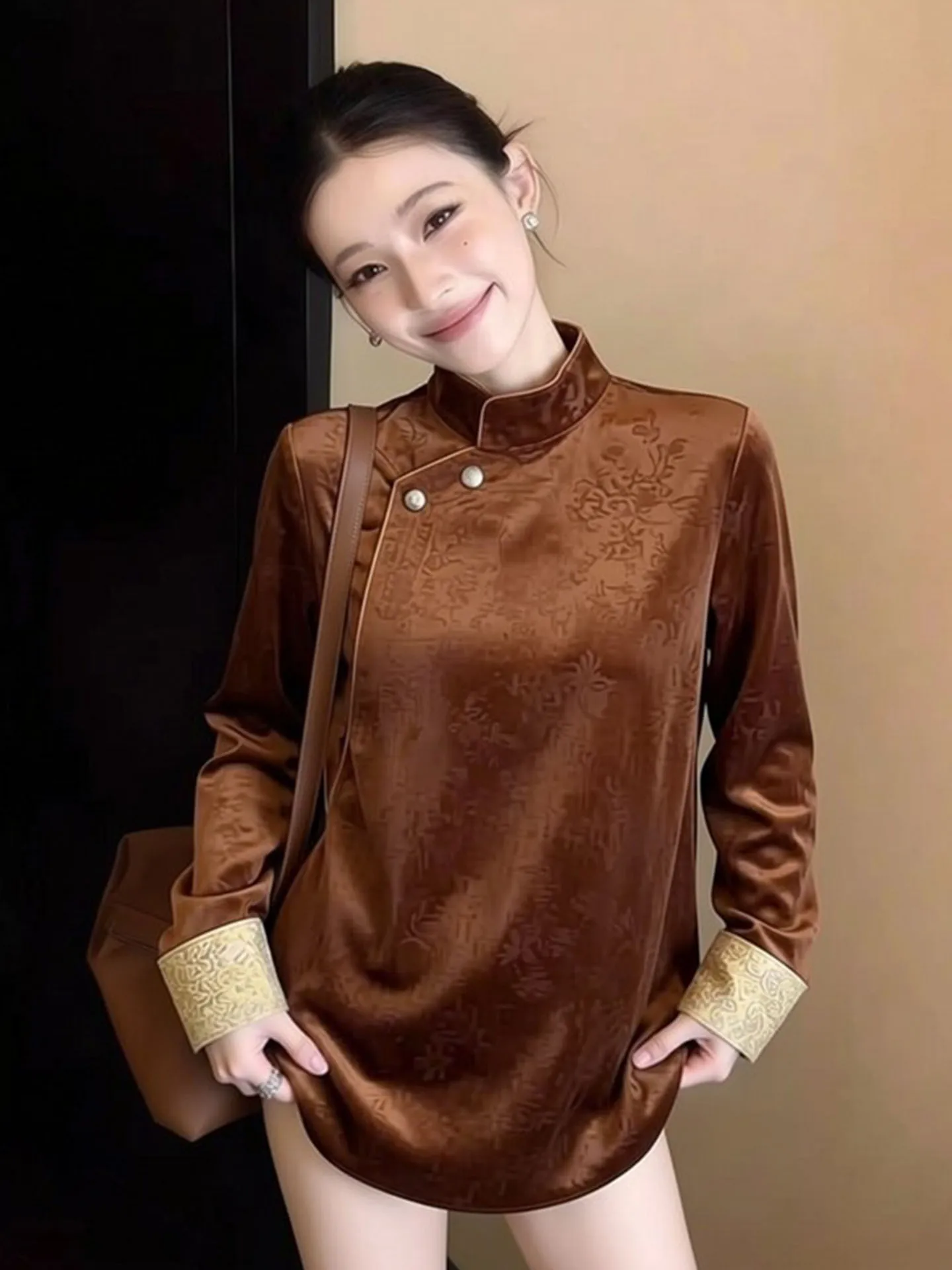 

New Chinese Sle National Trend Coffee Color irt Women's Long Sve Slimming Embroidery Top Ele Lady Commute Faion