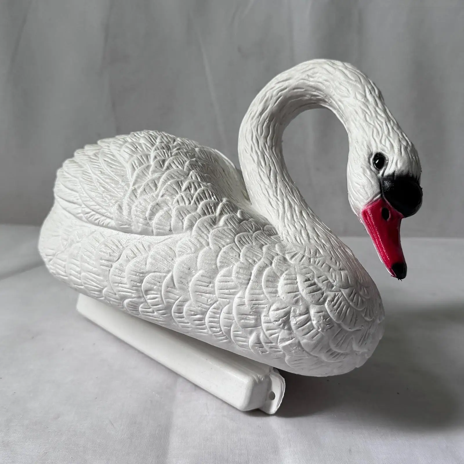 Garden Pond Float Swan Decoration Swan Figurka Float Zabawny, na zewnątrz, ozdoba, statua łabędzia ogrodowego Realistyczny do patio Basen