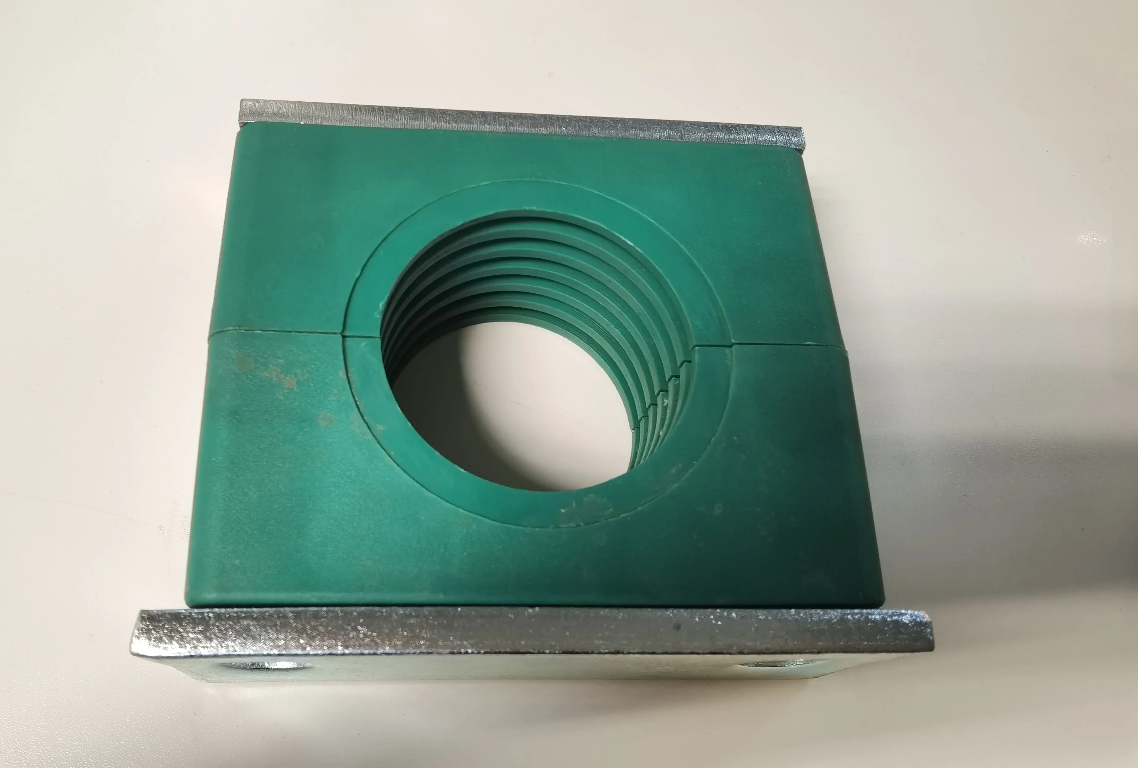 

High Quality Stainless Steel Telescoping square scaffolding round pvc tube clamp plastic pipe clamp 1/2in 3/8in for tube