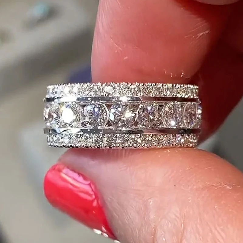 Huitan Full Paved Sparkling Cubic Zirconia New Women Rings for Wedding Engagement Silver Color Luxury Trendy Female Jewelry 2023