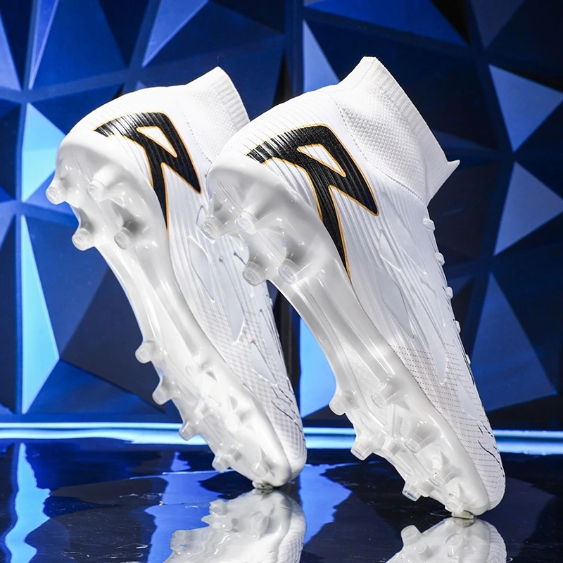 Big Size 35-47 Baseball Sneakers High Top Couples Baseball Shoes Comfortable Softball Training Shoes Non Slip Outdoor Sneakers