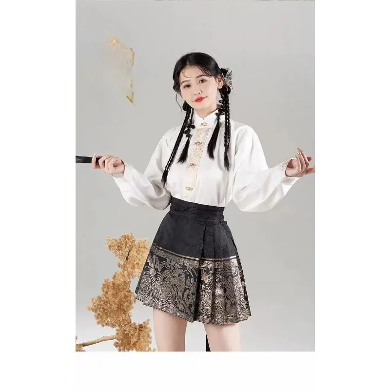 

Ming-made gold-woven flower horse skirt short skirt versatile Hanfu brocade horse skirt