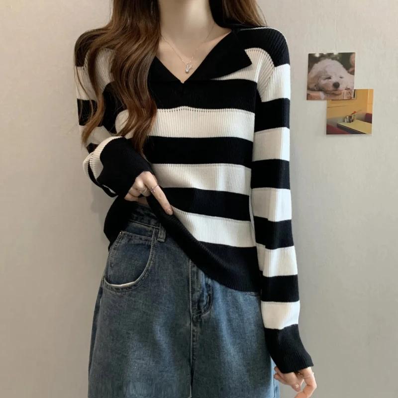 Large Korean Version Design Sense Lapel Striped Knit Women's Fat Mm Cover Belly Slim Fit Slimming Temperament Base Shirt