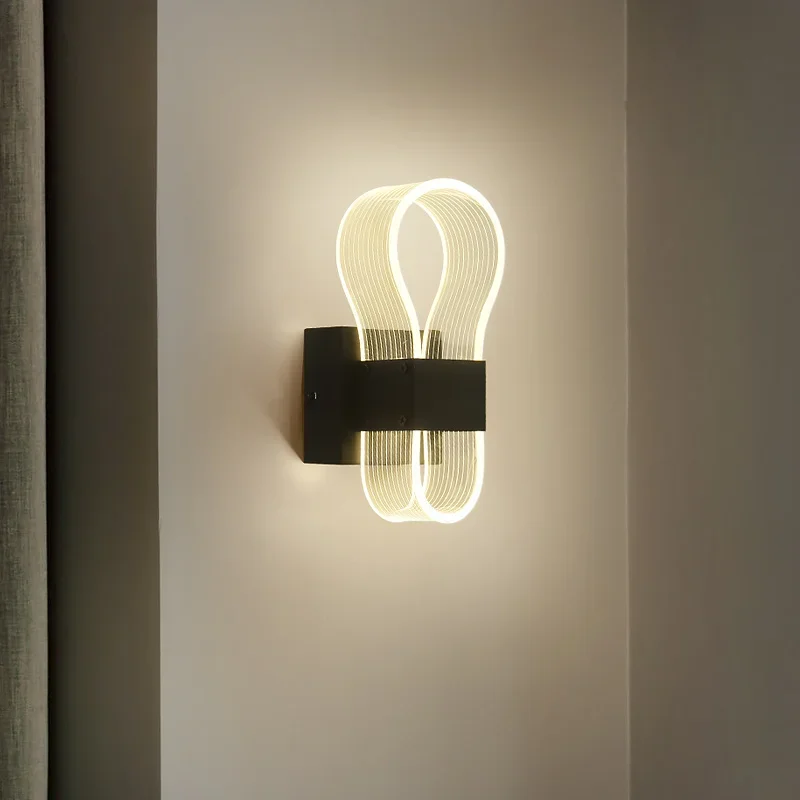 مصباح الجدار الحديثة الأسود شفافة الاكريليك عاكس الضوء غرفة المعيشة التلفزيون حائط الخلفية مصباح غرفة نوم الممر السرير مصابيح LED