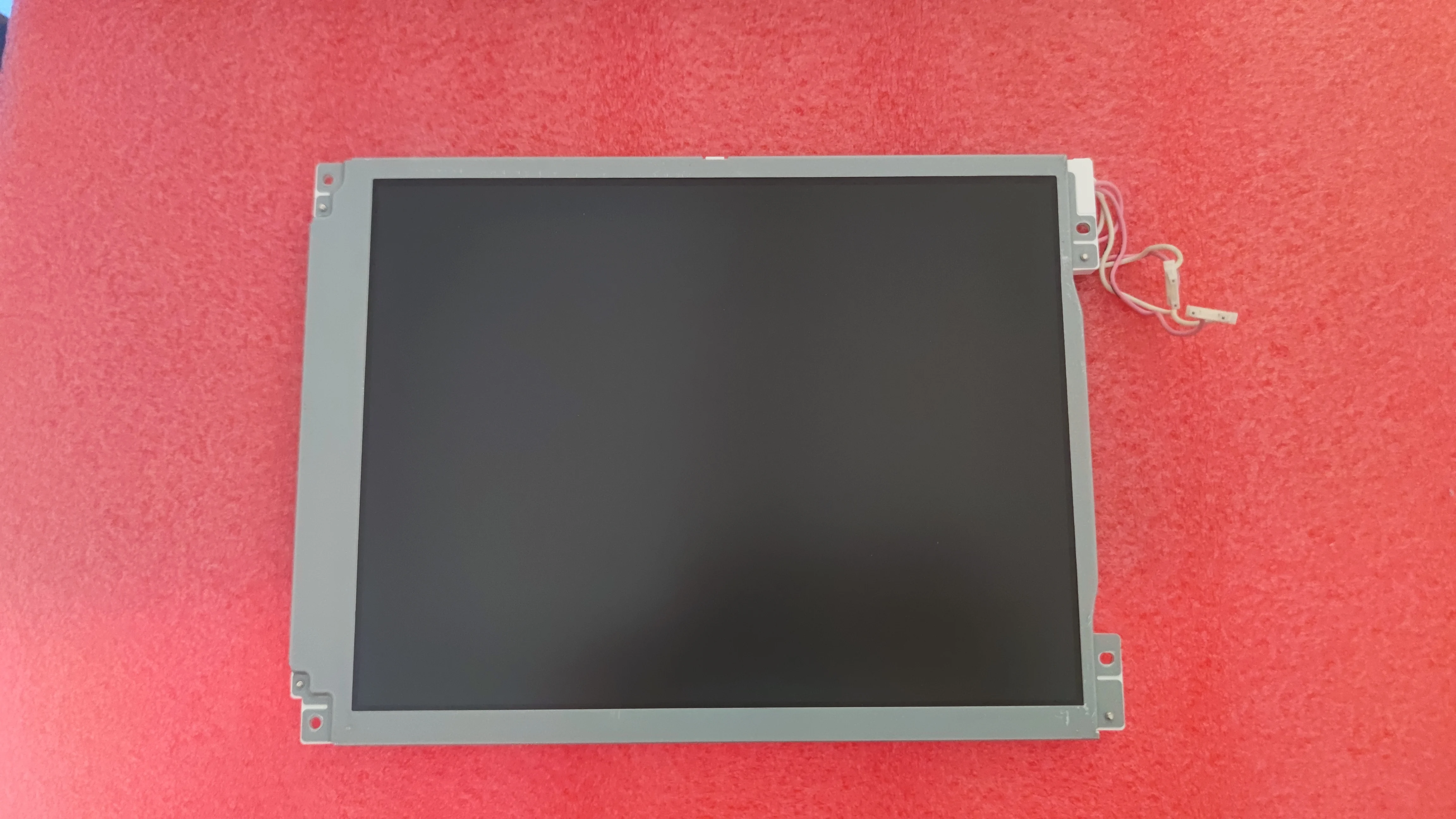 10.4''TFT LQ104S1DG21 LQ104S1DG2A LCD screen is suitable for  1 year warranty