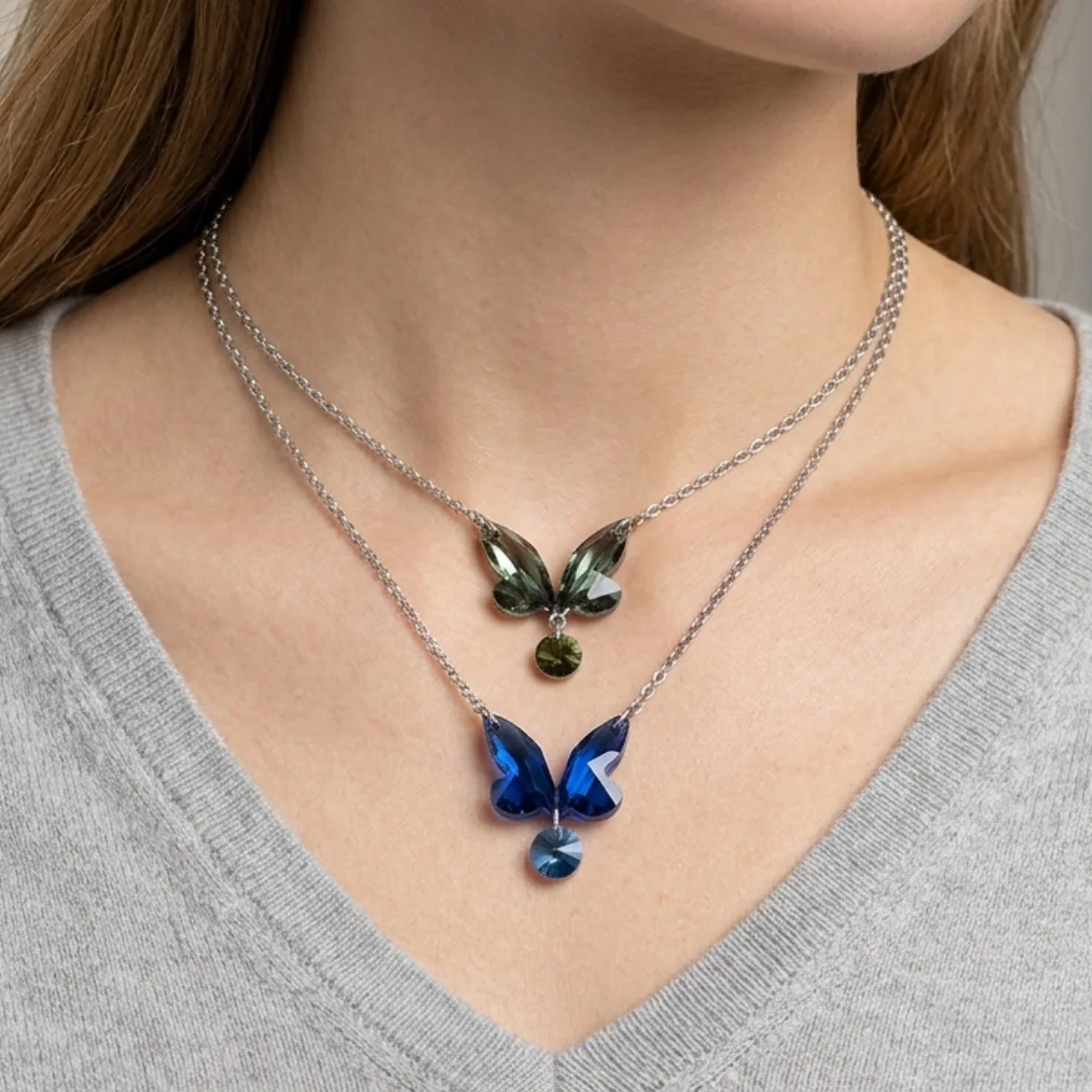 Dream ice butterfly blue color butterfly zircon necklace female super flash simple light luxury cold wind collarbone copper