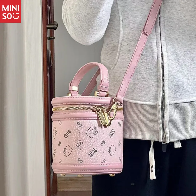 Miniso Hello Kitty 2025, nieuwe emmertas, ronde crossbody-schoudertas met handvat aan de bovenkant