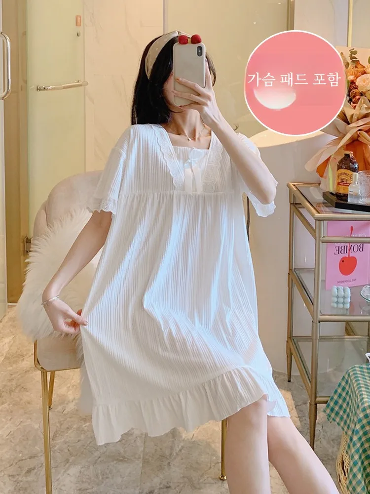 여성용 순면 백색 잠옷 짧은 소매 가슴 보호 패드 포함 여름 신상품 임산부용 궁전풍 섹시한 인플루언서 스타일