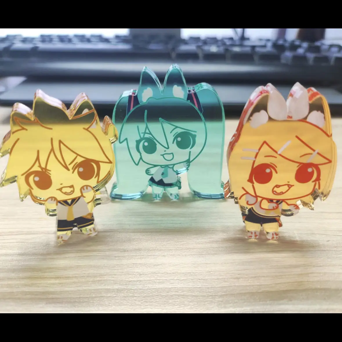 Аниме мультфильм Мику кагамин колокольчик мини стоячий знак настольные украшения собирать украшения подарок для девочек игрушки