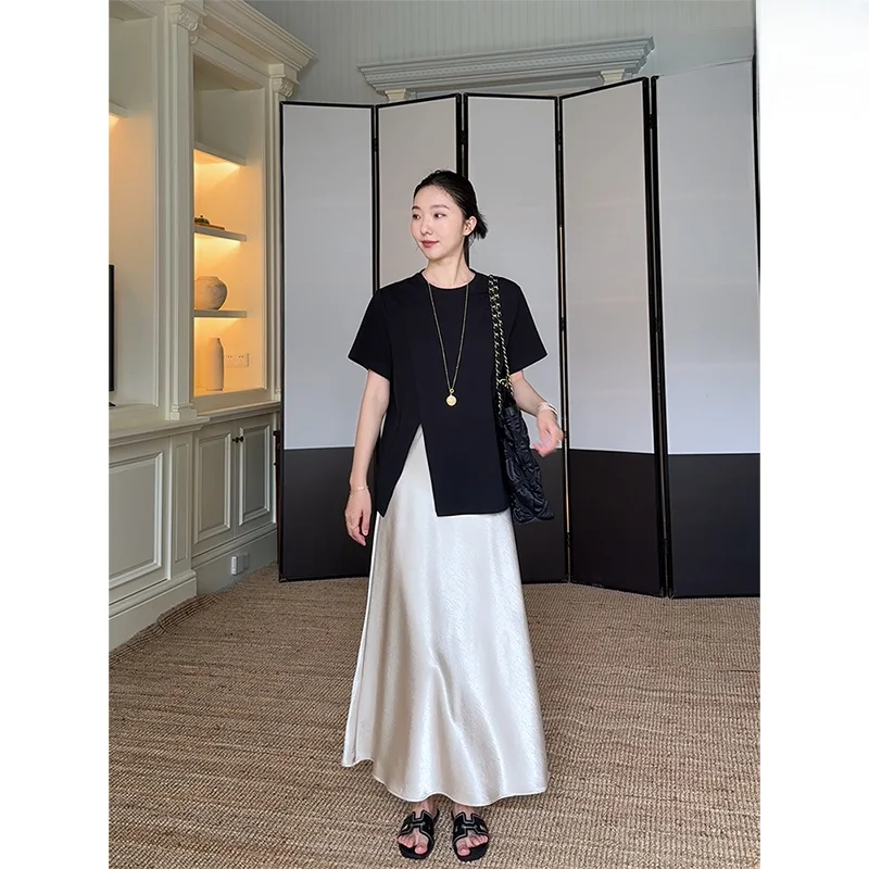 

Простой комплект из юбки с покрытой отделкой и топа с коротким рукавом для женщин в возрасте от 25 до 35 лет, летний модный набор.