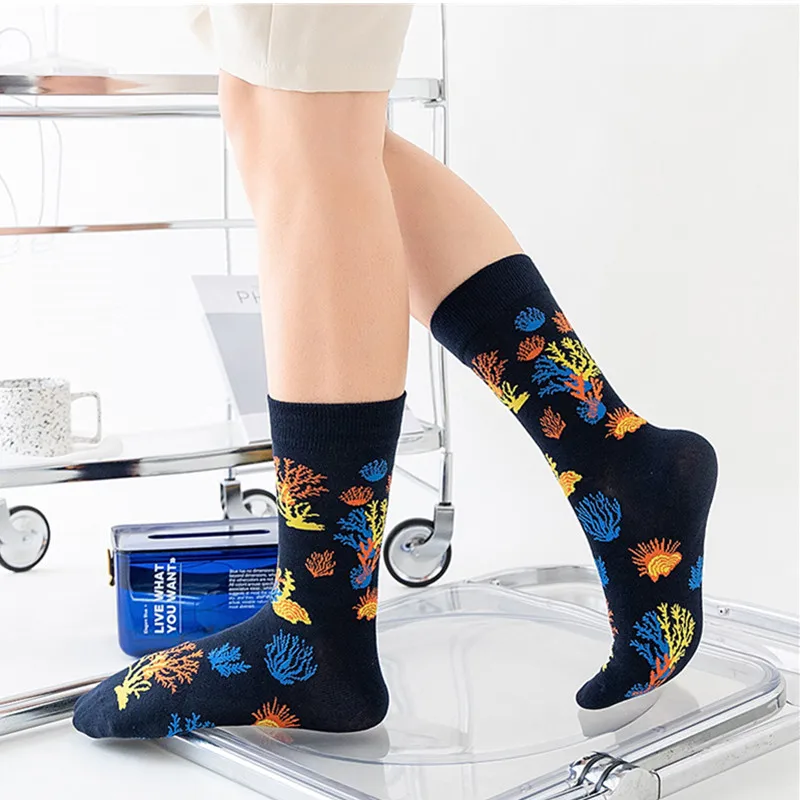 New Autumn and Sping Tide Socks Male Socks Ocean Animal Cotton Simple Youth Tube Lovers Sports Socks for Men Long Stockings