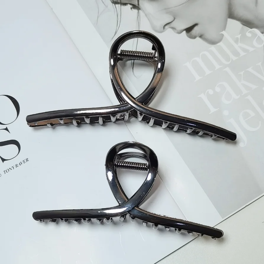 ΠΠ»Π΅Π³Π°Π½ΡΠ½ΡΠΉ Π·ΠΎΠ»ΠΎΡΠΎΠΉ, ΡΠ΅ΡΠ΅Π±ΡΡΠ½ΡΠΉ ΠΏΠΎΠ»ΡΠΉ ΠΌΠ΅ΡΠ°Π»Π»ΠΈΡΠ΅ΡΠΊΠΈΠΉ ΠΊΠΎΠ³ΠΎΡΡ Π΄Π»Ρ Π²ΠΎΠ»ΠΎΡ Ρ Π³Π΅ΠΎΠΌΠ΅ΡΡΠΈΡΠ΅ΡΠΊΠΈΠΌ ΡΠΈΡΡΠ½ΠΊΠΎΠΌ Π΄Π»Ρ ΠΆΠ΅Π½ΡΠΈΠ½, Π΄Π»ΠΈΠ½Π½ΡΠΉ ΡΠΎΠ»ΡΡΡΠΉ Π΄Π΅ΡΠΆΠ°ΡΠ΅Π»Ρ Π΄Π»Ρ Π²ΠΎΠ»ΠΎΡ, Π·Π°ΠΆΠΈΠΌ Π΄Π»Ρ Π²ΠΎΠ»ΠΎΡ, ΠΌΠΎΠ΄Π½ΡΠ΅ Π°ΠΊΡΠ΅ΡΡΡΠ°ΡΡ Π΄Π»Ρ Π²ΠΎΠ»ΠΎΡ ΠΠ»Π΅Π³Π°Π½ΡΠ½ΡΠΉ Π·ΠΎΠ»ΠΎΡΠΎΠΉ, ΡΠ΅ΡΠ΅Π±ΡΡΠ½ΡΠΉ ΠΏΠΎΠ»ΡΠΉ ΠΌΠ΅ΡΠ°Π»Π»ΠΈΡΠ΅ΡΠΊΠΈΠΉ ΠΊΠΎΠ³ΠΎΡΡ Π΄Π»Ρ Π²ΠΎΠ»ΠΎΡ Ρ Π³Π΅ΠΎΠΌΠ΅ΡΡΠΈΡΠ΅ΡΠΊΠΈΠΌ ΡΠΈΡΡΠ½ΠΊΠΎΠΌ Π΄Π»Ρ ΠΆΠ΅Π½ΡΠΈΠ½, Π΄Π»ΠΈΠ½Π½ΡΠΉ ΡΠΎΠ»ΡΡΡΠΉ Π΄Π΅ΡΠΆΠ°ΡΠ΅Π»Ρ Π΄Π»Ρ Π²ΠΎΠ»ΠΎΡ, Π·Π°ΠΆΠΈΠΌ Π΄Π»Ρ Π²ΠΎΠ»ΠΎΡ, ΠΌΠΎΠ΄Π½ΡΠ΅ Π°ΠΊΡΠ΅ΡΡΡΠ°ΡΡ Π΄Π»Ρ Π²ΠΎΠ»ΠΎΡ