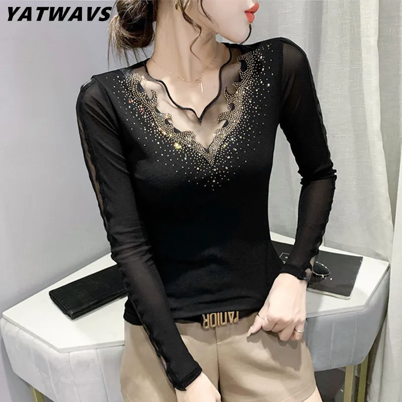 

2023 Autumn New Women's T-Shirt Fashion Sexy Hollow Out V-Neck Shiny Diamonds Tops Shirt Chic Long Sleeve Streetwear Girl Tees