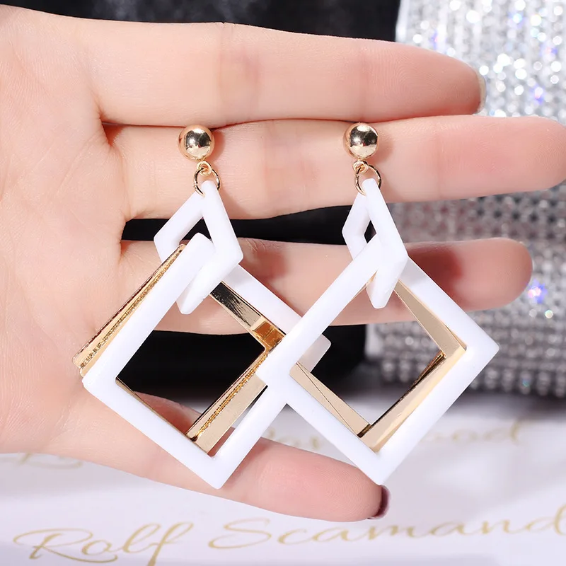 Brincos longos geométricos de diamantes femininos, brincos acrílicos retrô exagerados, novos e elegantes