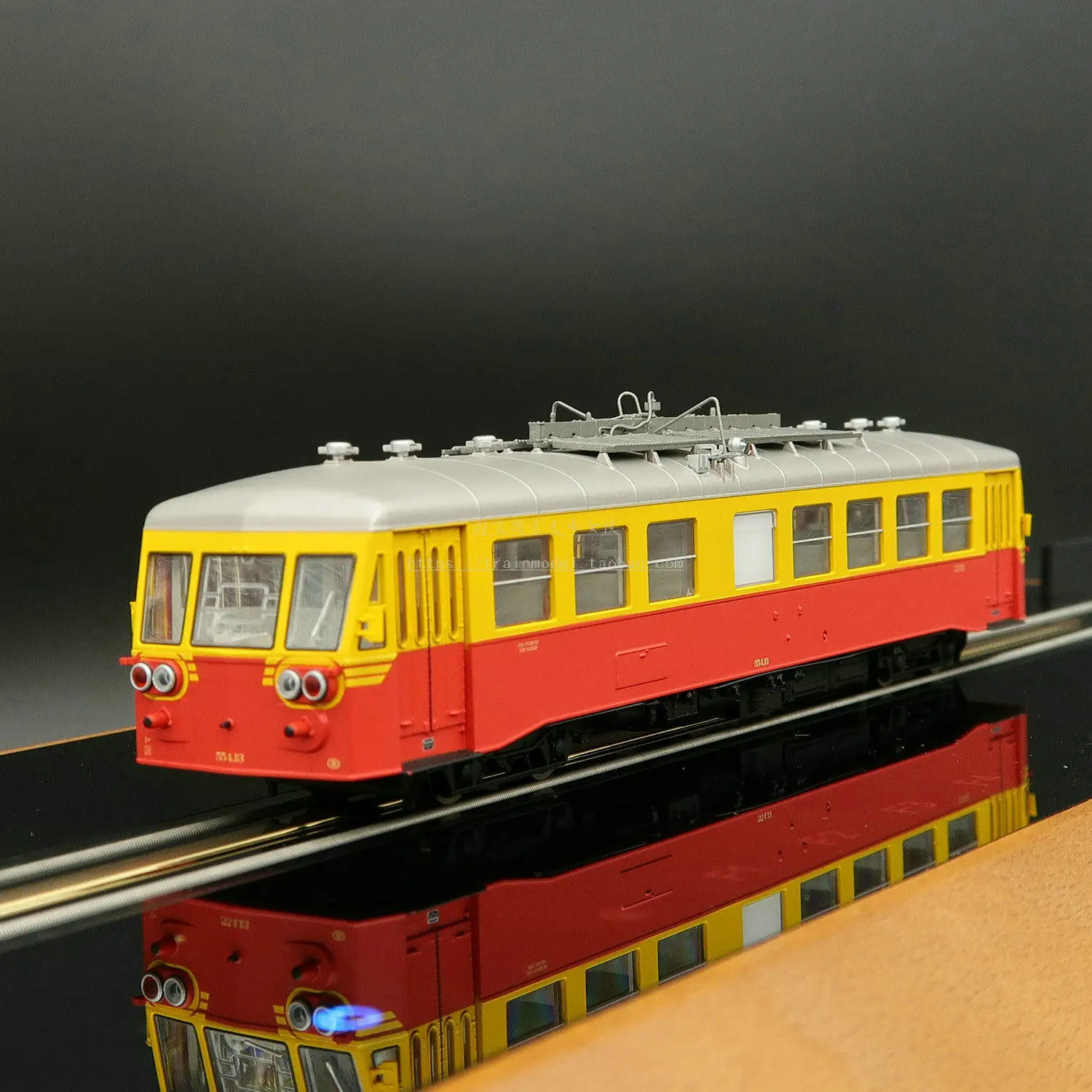 PIKO HO Scale 1/87 Train Model Rh554 Diesel Intercity Railcar 52797 Digital Sound Effect Adult Collectible Toy Train Gift