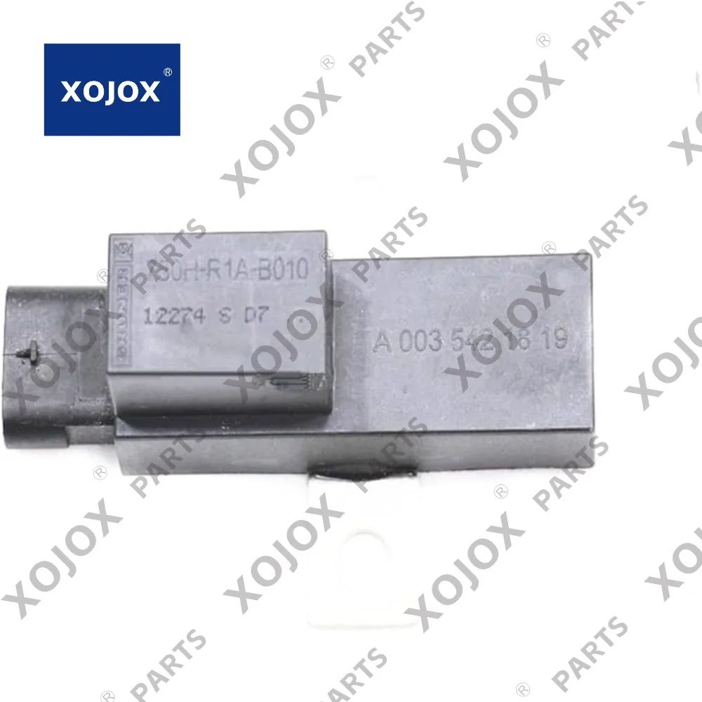 

XOJOX Fuse Box Relay Control Module A0035421819 for Benz W205 S205 A205 C205 2015-2019