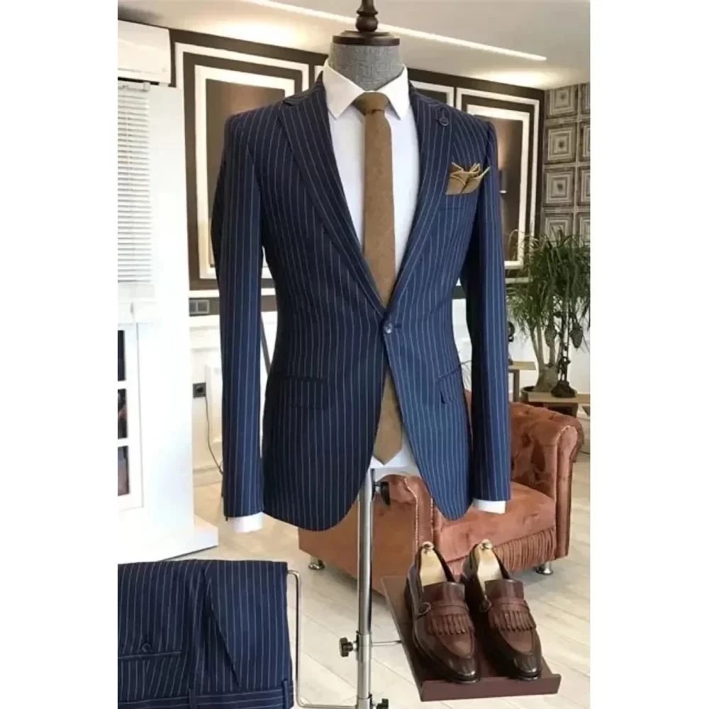 

Элегантные темно-синие мужские костюмы в тонкую полоску, комплект из 2 предметов с лацканами на одной пуговице, деловая повседневная мужская одежда на заказ, свадебный смокинг для жениха