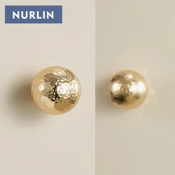 Nurlin Brass Handmade Hammer Pattern Moon Surface Shiny Gold Ball Shaped Kitchen Cabinet Drawer Wardrobe Door Furniture Knobs