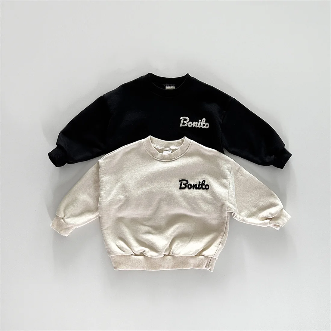 Description Picture 3 of item2025 Spring New Baby Long Sleeve Letter Sweatshirt Cotton Infant Boys Simple Versatile Pullover Tops Toddler Girl Casual Clothes