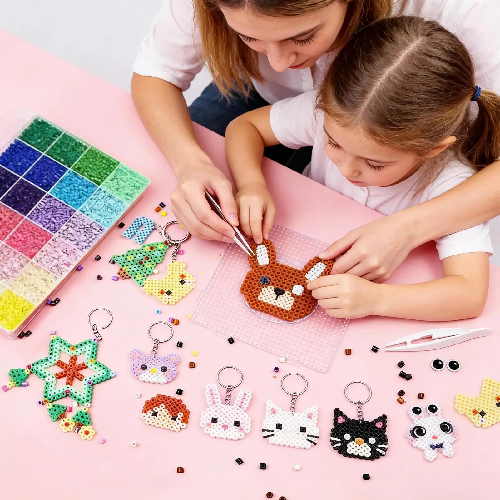 ชุดลูกปัดเหล็กสำหรับเด็ก 24 สี ชุดวัสดุงานฝีมือ ลูกปัดเมลตี้ สำหรับเด็กหญิง เด็กชาย ของขวัญคริสต์มาส วันเกิด ทำสร้อยข้อมือ พวงกุญแจ สำหรับใช้ที่บ้านและโรงเรียน