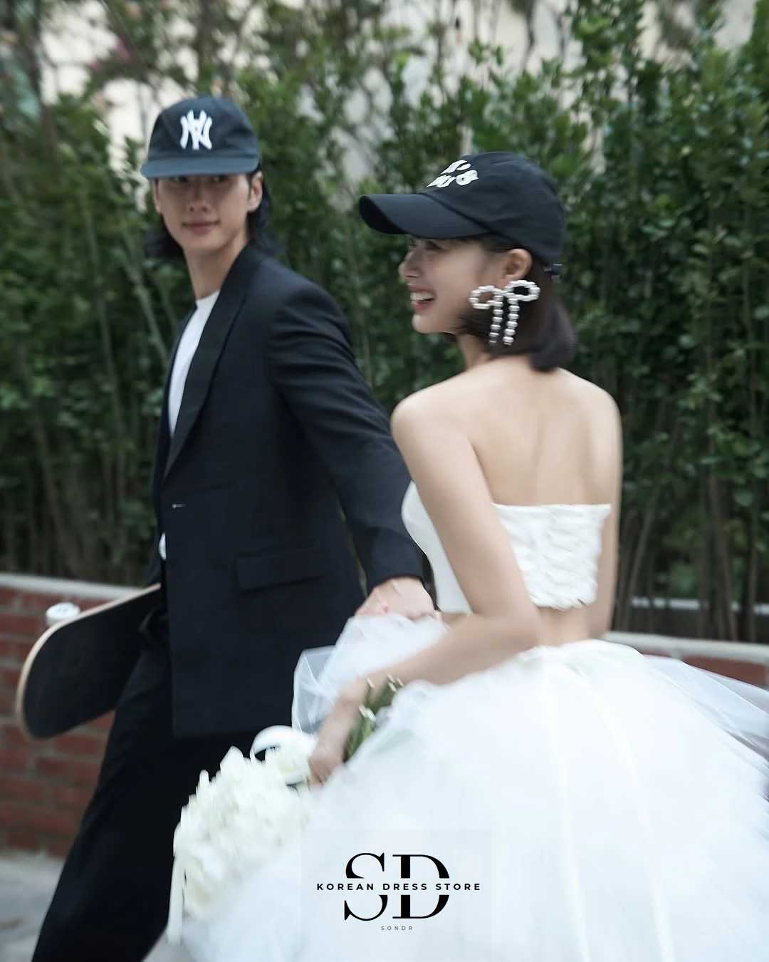 Sondr 2 Piece Korean Wedding Dresses Customized Strapless Corset Back Bridal Gown Fluffy Wedding Snap Dresses New Dresses
