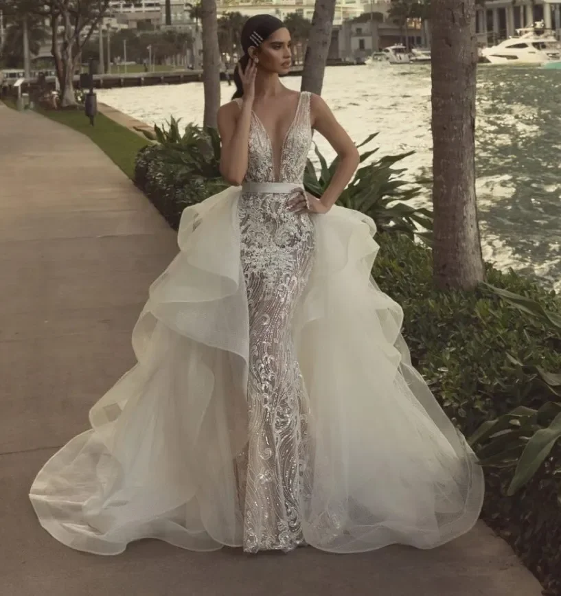 Vestidos de novia elegantes de sirena con tren desmontable, encaje 3D, hasta el suelo, sin mangas, cuello en V, personalizado, abiti da sposa