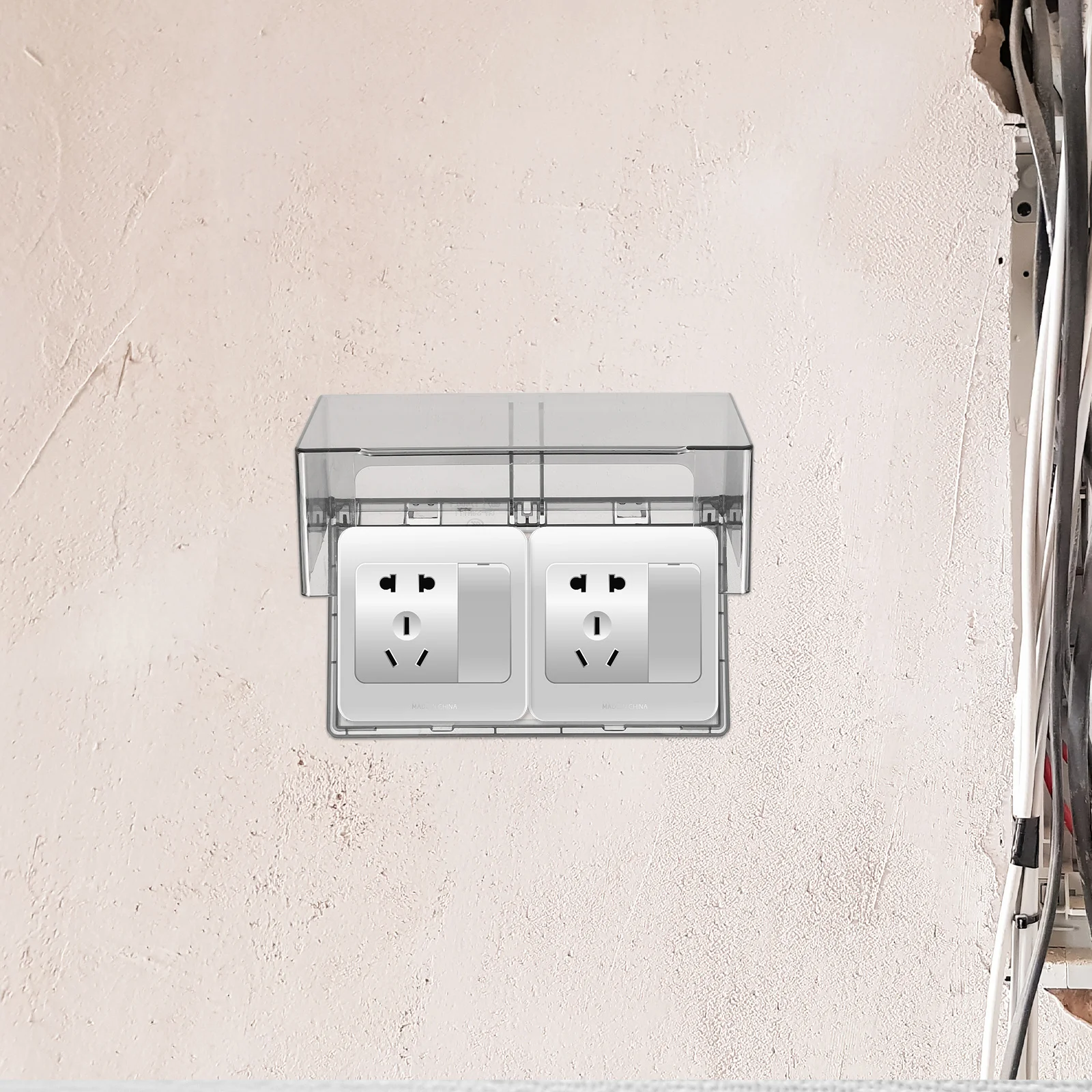 

1 шт. Утолщенная водонепроницаемая крышка для розетки с двойным выходом, на клейкой основе, защита от брызг, для наружного использования, для дома