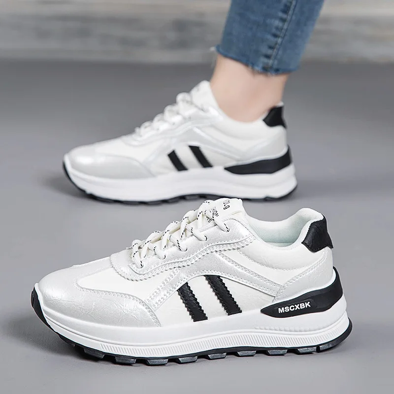 

2025New Autumn Casual Sports Shoes for Women, Commuting Versatile Cortez Shoes, High-End Height-Increasing Dad Shoes for Women