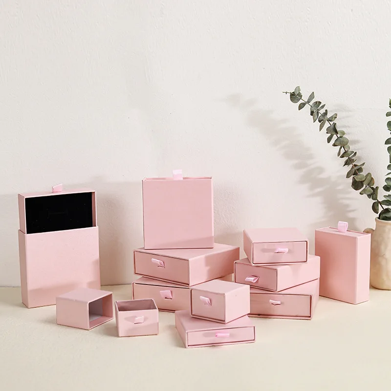 

100 шт. модное ожерелье, браслет, кольцо, серьги, ювелирный ящик, упаковочная коробка