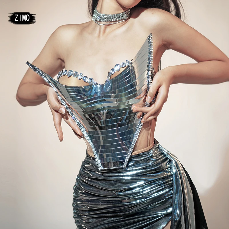 Damski dwuczęściowy zestaw: krótka spódniczka i błyszczący złoty seksowny top, strój sceniczny na imprezę, do klubu nocnego, dla tancerki, na pokaz, do klubu, dla drag queen.