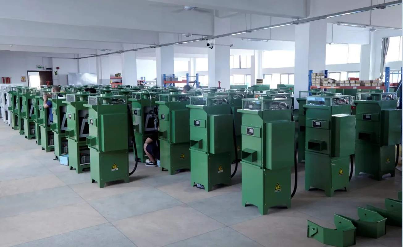 Factory Easy Use Fully Automatic Various Specifications Nut Bolt Fastener Oil Filter Cleaner Industrial Efficient Equipment PLC
