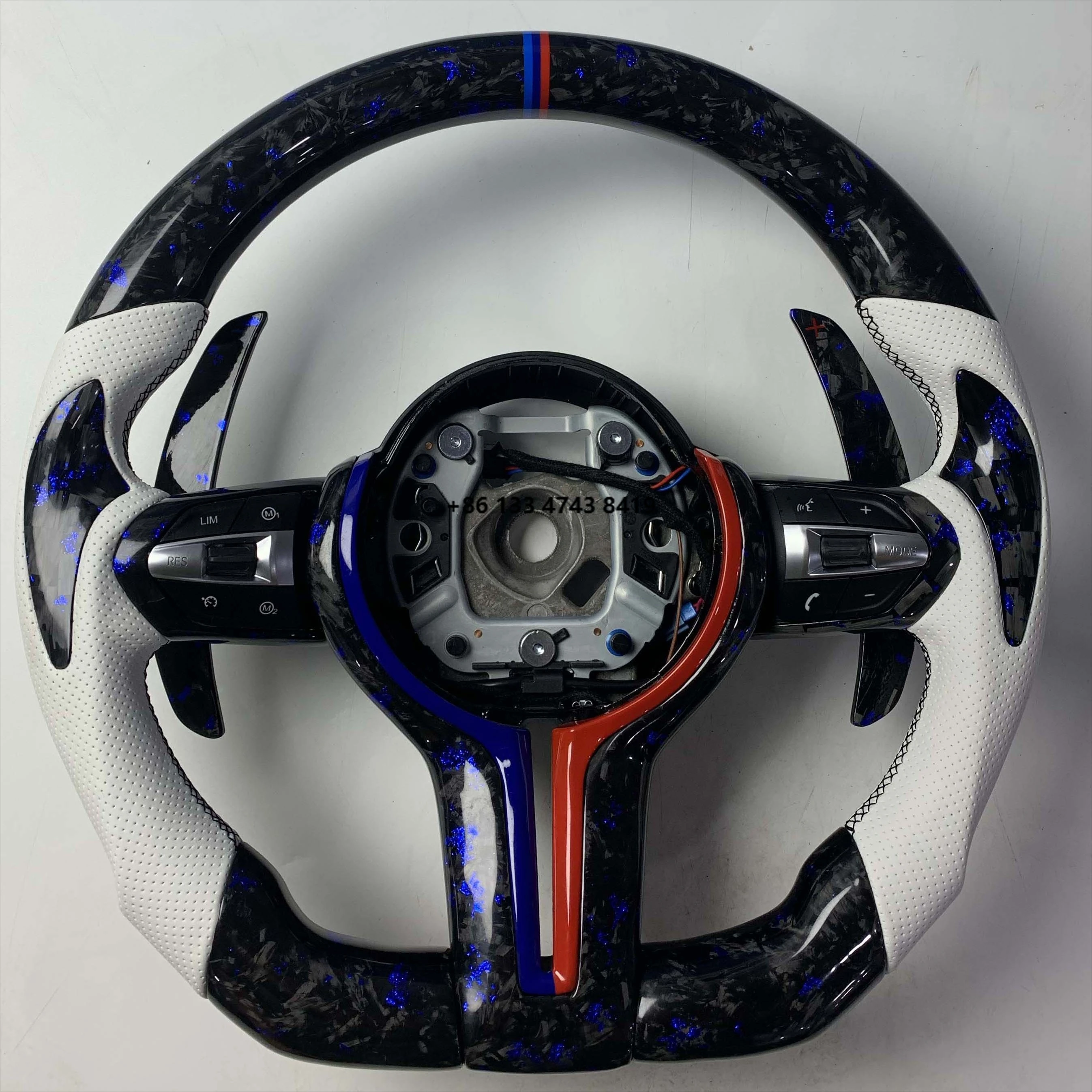 

Steering Wheel Sport Style for F10 F30 E90 F70 E71 F31 F32 X5 X6 F01 F07 F20 F11 F22 F25 M3 M4 M5