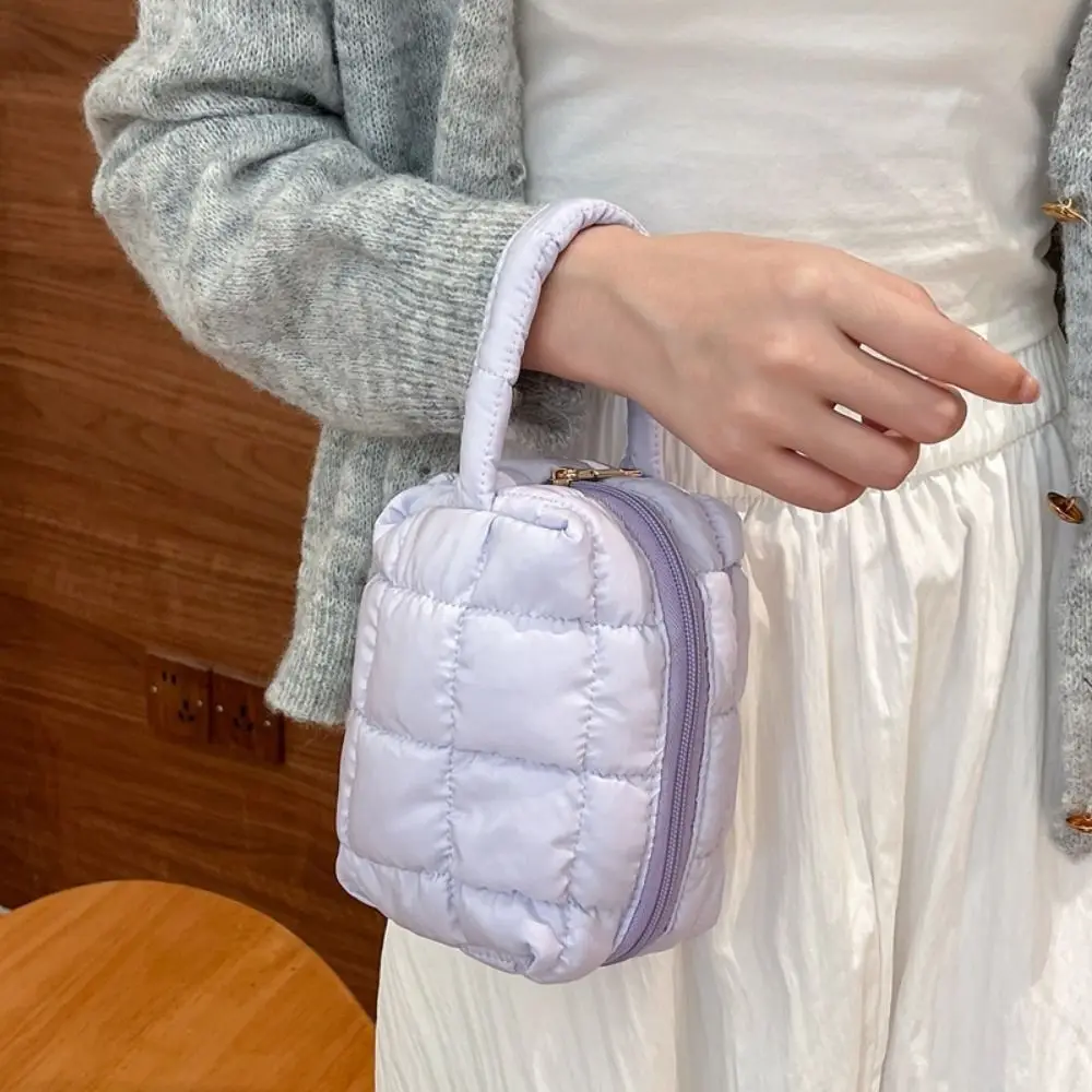 

Fashion Portable Checkered Makeup Bag Simple Large Capacity Women Handbag Quilted Cotton Storage Bag