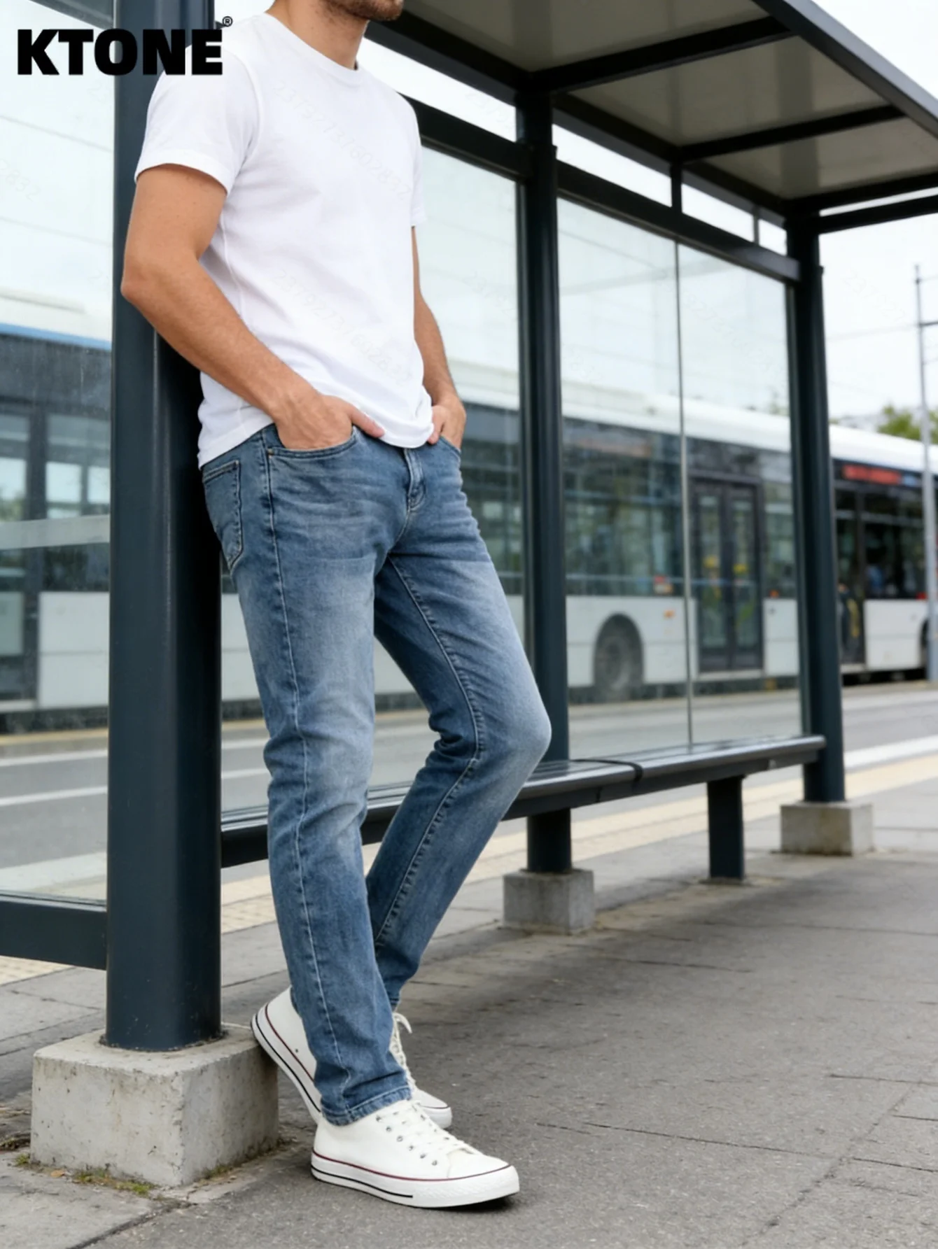 

Men's Outdoor Adventure Style Slim Fit Jeans for Dating & Volcano Ruins Camping