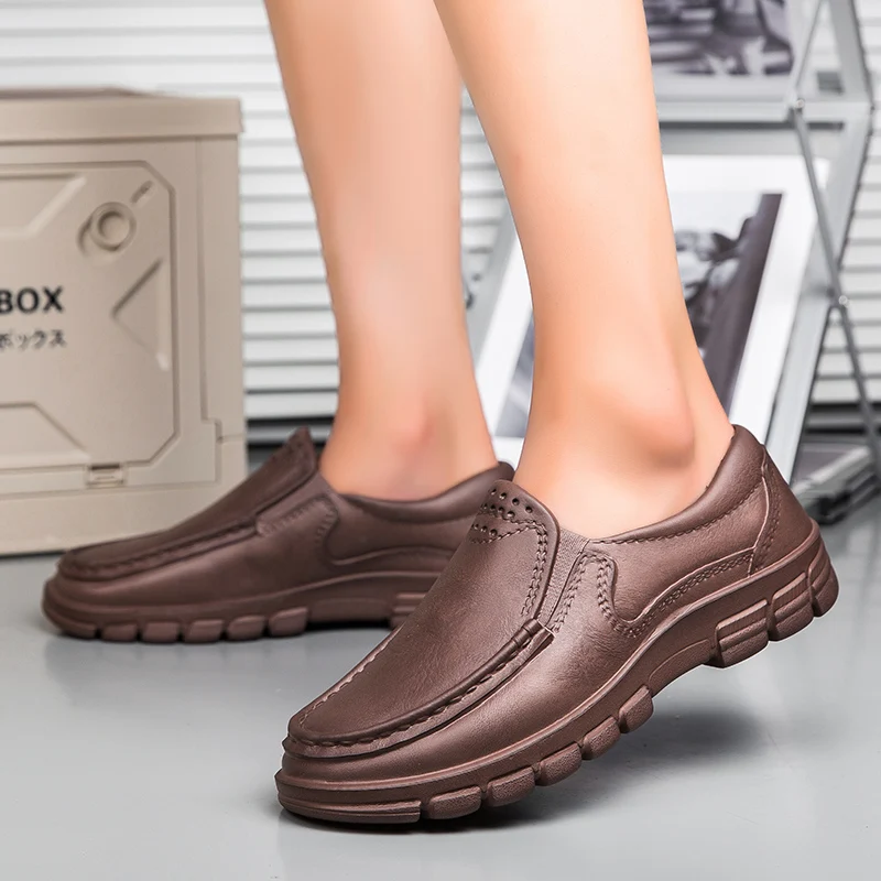 Chef shoes four season plus size men\'s anti slip oil resistant waterproof light comfort breathable Hotel kitchen work EVA shoes
