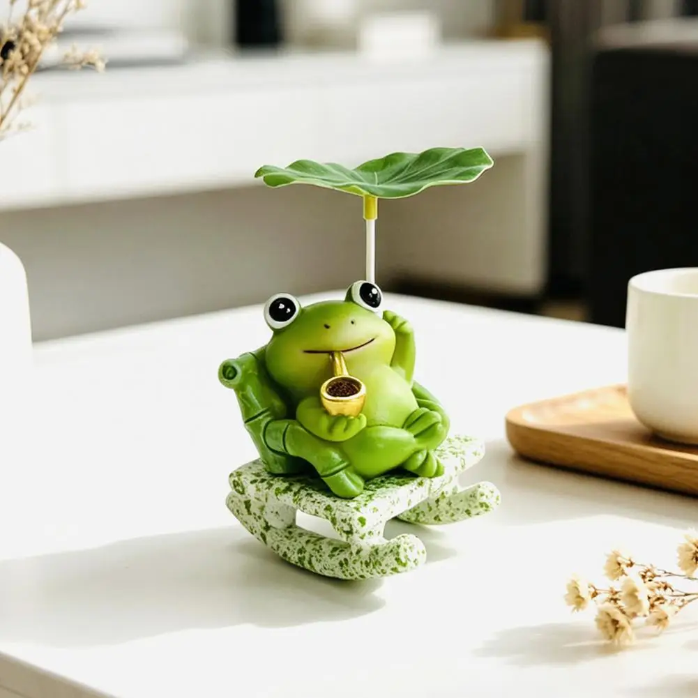 Cute Desk Ornaments Frog Panda Figurine Resin Bobble Chair Decor with Lotus Leaf Design Stress Relief Desk Ornament for Office