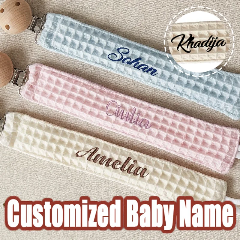 

Держатель для соски с именем на заказ, персонализированный тканевый зажим для соски с деревянным клипом, подарок на рождение ребенка с именем