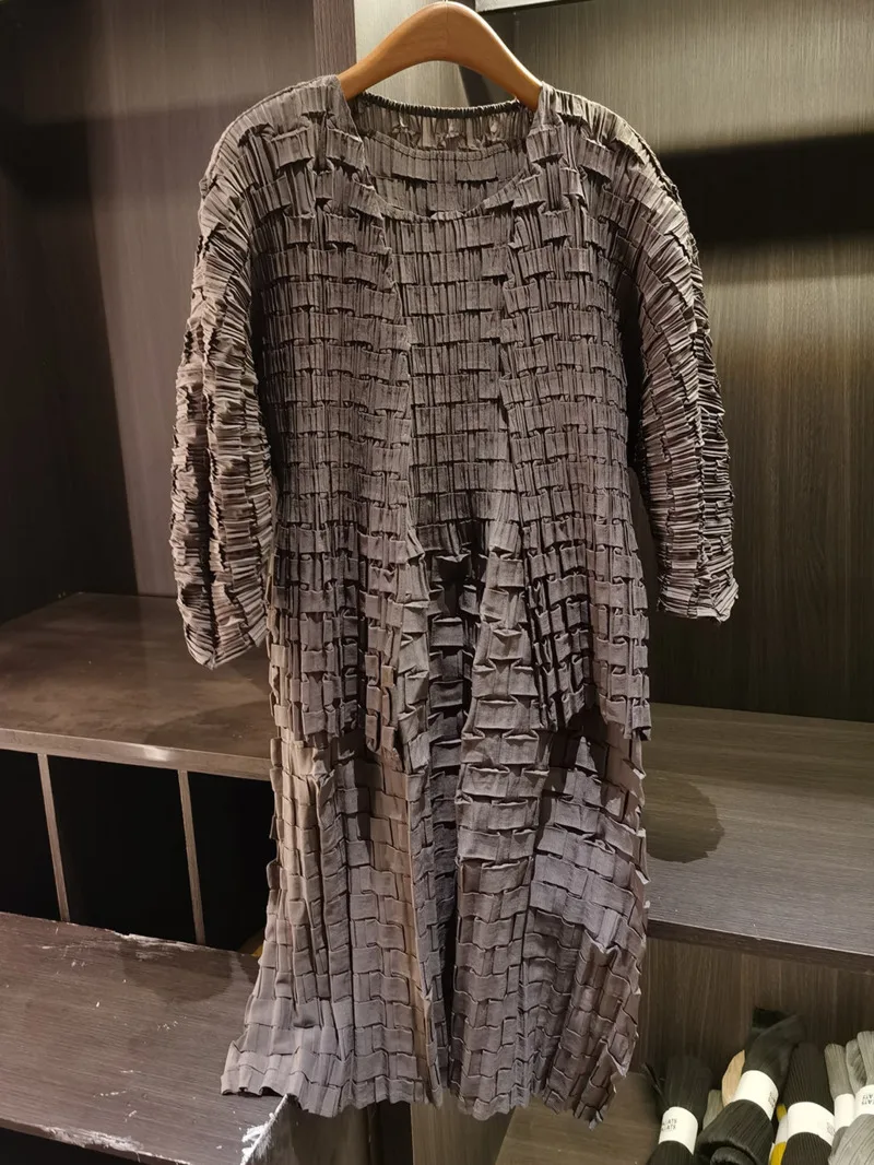 High-End Minimalist Style Pleated Woven Women's Two-Piece Set Sleeveless Dress And Casual Cardigan Jacket Chic 2CGEM