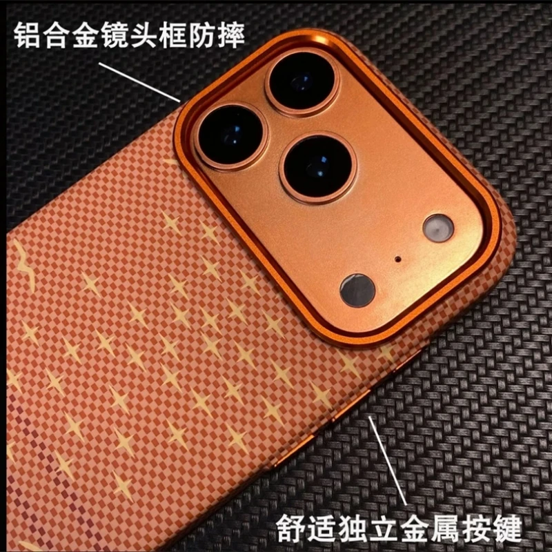 حافظة لهاتف MagSafe فاخرة من ألياف الكربون لهاتف آيفون 17 16 15 برو ماكس عدسة سبيكة مغناطيسية شحن لاسلكي غطاء مقاوم للصدمات