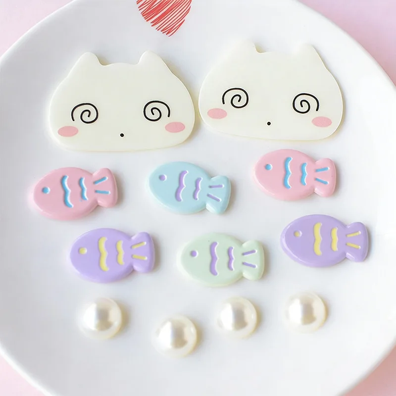 12Pcs Cute Cat Fish PVC Shoe Charms, Girls DIY Decor Accessories for Garden Hole Sandals, Party Gift, No Extra Buckles Included