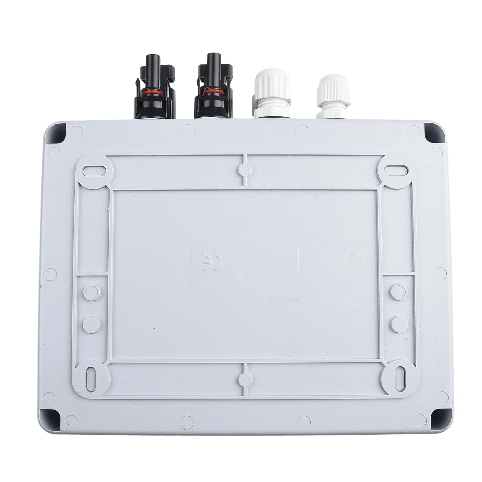 550V Outdoor PV Combiner Box 2In1Out with IP65 Waterproof and DC Protection for Solar Panel System Connections
