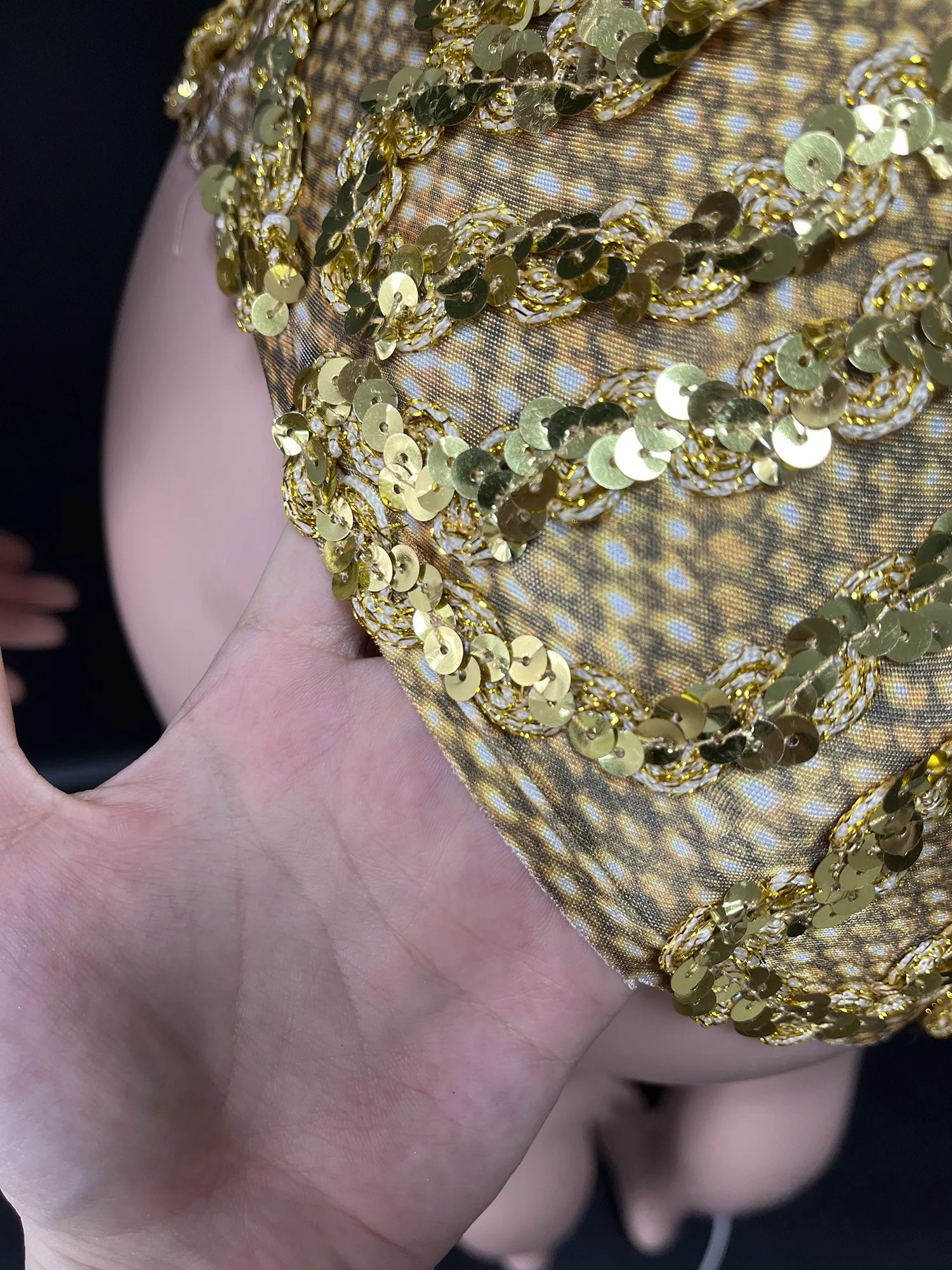 

Women Gold Sequines Beading Long Sleeve Spandex Bodysuits Sparkly Rhythmic Gymnastics Leotards Sports Dance Suit High Elastic