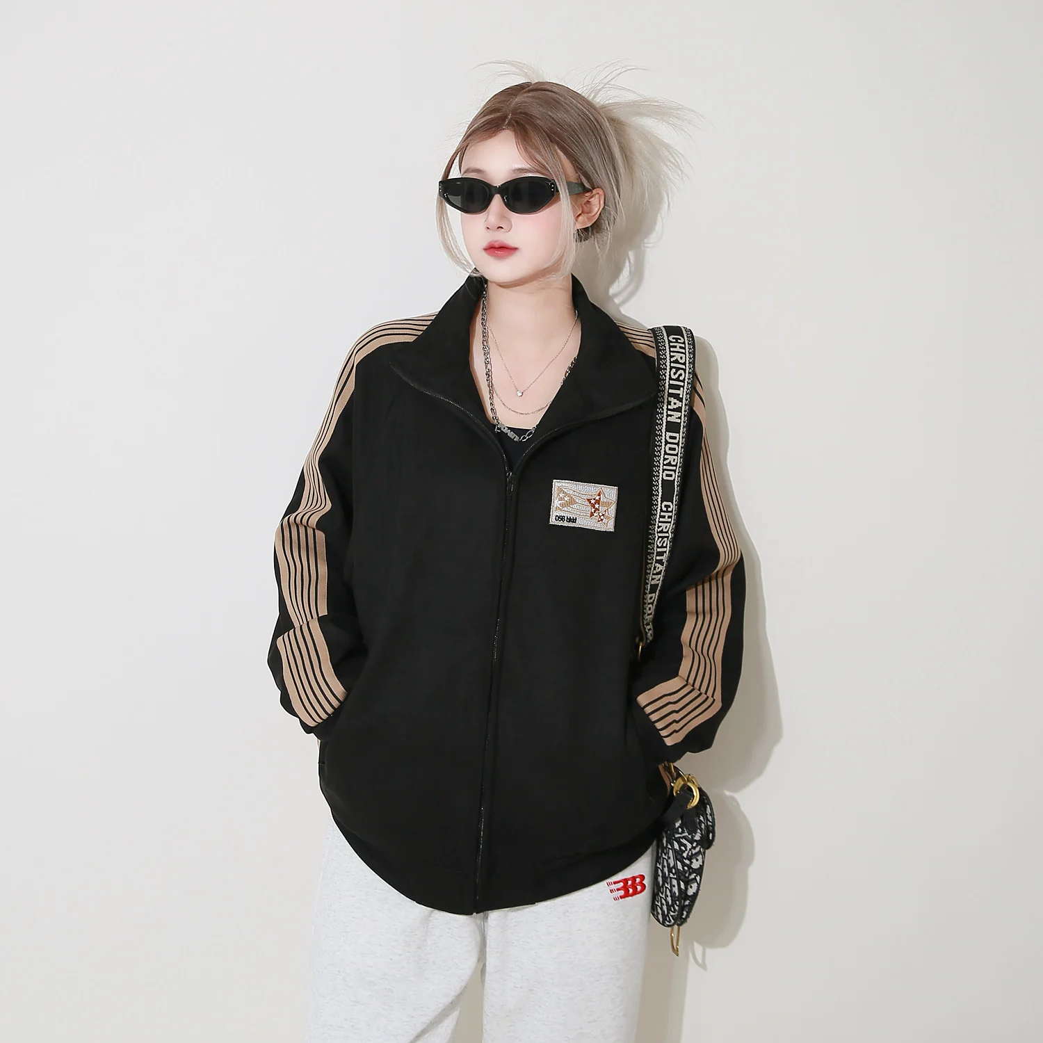 

Женская свободная толстовка на молнии с капюшоном, модный осенне-весенний кардиган в корейском стиле, с длинными рукавами, из хлопка и полиэстера