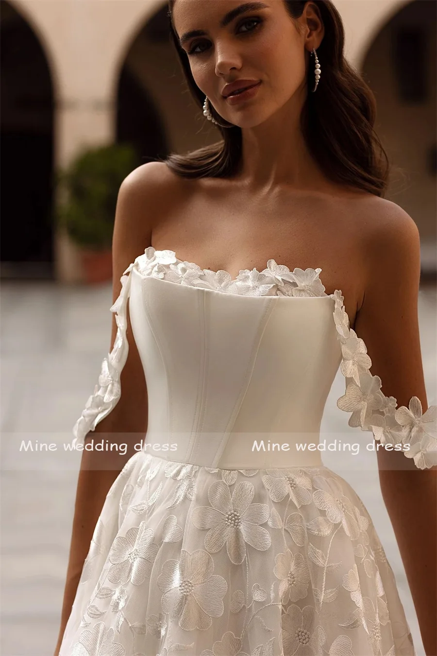 Raso di lusso con spalle scoperte per Top in pizzo Fabirc per gonna abito da sposa con maniche a berretto senza schienale e abiti da sposa con cerniera