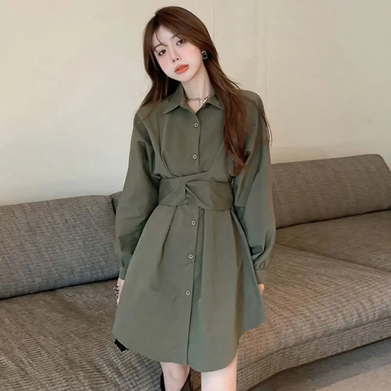 Femme robe à manches longues vêtements verts en ventes 2025 mode rétro élégant luxe Y2k concepteur t-shirts chemise robes pour les femmes