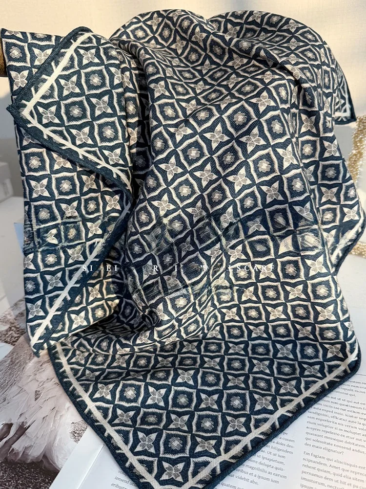 エレガントな芸術的な四つ葉のクローバー柄シルクウールスカーフ女性の通勤雰囲気感覚小さなネックスカーフファッションアクセサリー