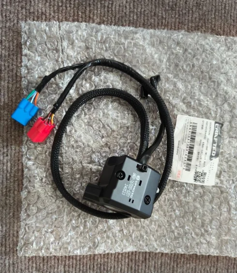

Right handle bar switch suit CF650NK code is 6NQV-167000-6201