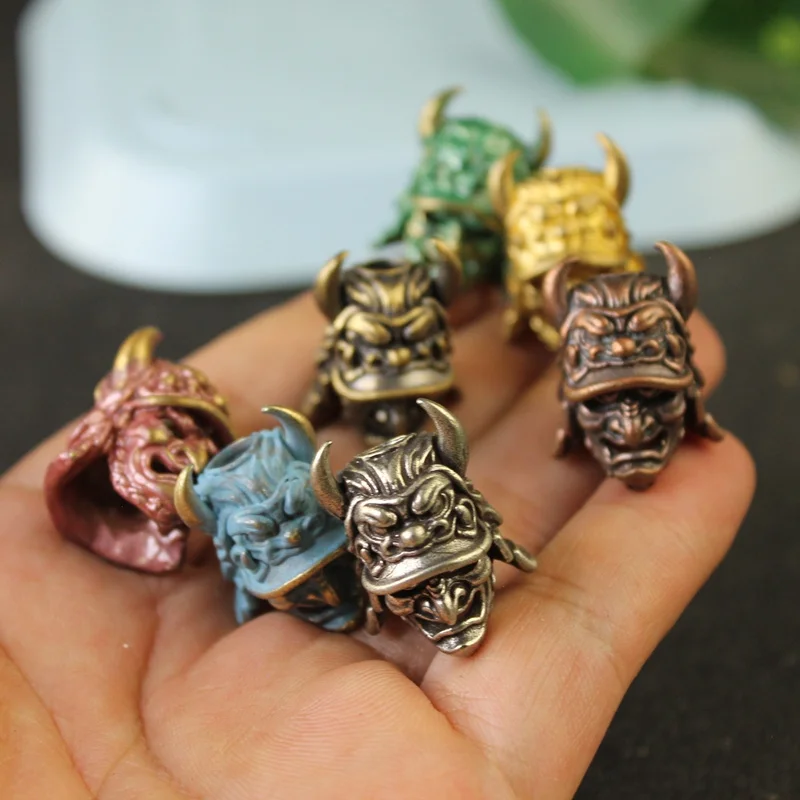 Japanese Eagle Nose Samurai Helmet Knife Beads Woven Paracord Lanyard Pendants Outdoor EDC Umbrella Rope Brass DIY Accessories