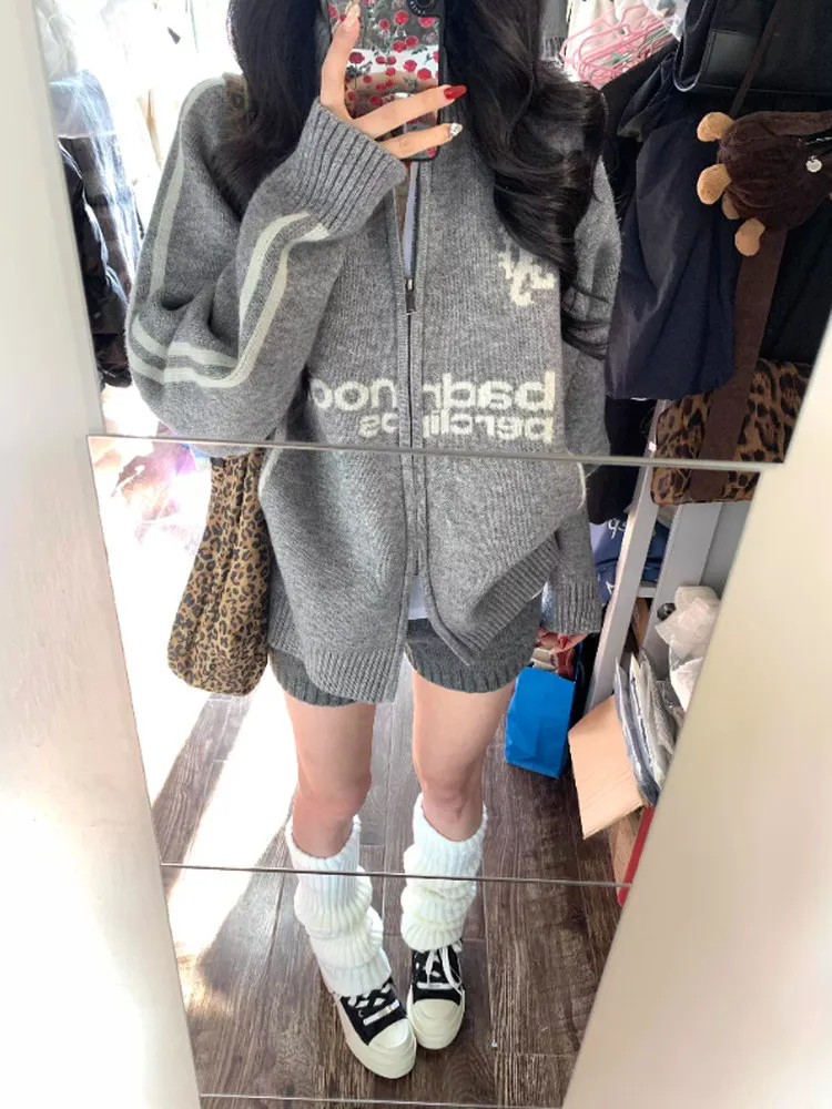 

Свободный вязаный кардиган на молнии в бейсбольном стиле для женщин, осенняя мода, средней мягкости, с длинными рукавами, стойкий цвет